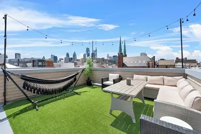 Image de 5Bd, 5Ba, Sleeps 16, 2 Kitchens, Grill!