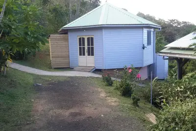 Homerez - Bungalow au Robert avec piscine