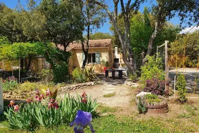 Image de Maison T3 en campagne, cocon de nature.