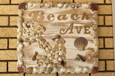 Image de Beach Ave - Walk To Beach, Shops & Tavern