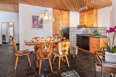 Image de Bel appartement pour 4 personnes avec Tv et balcon