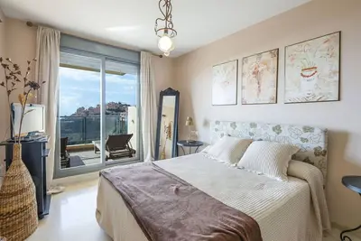 Image de Agréable appartement pour 2 personnes avec piscine, climatisation, Wifi, Tv et terrasse