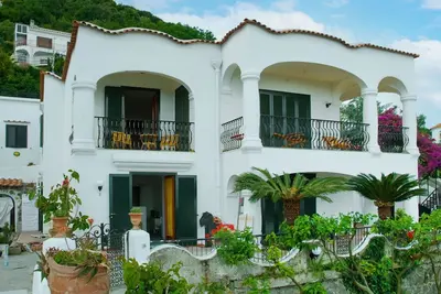 Image de Agréable appartement dans une maison de vacances pour 4 personnes avec Wifi, Tv, patio et parking