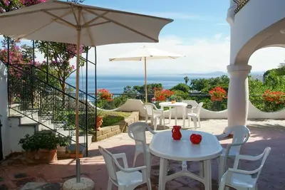 Image de Bel appartement dans une maison de vacances pour 4 personnes avec Wifi, Tv, patio et parking