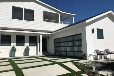 Image de 3br/3ba Dream Vacation Home w/Pool in Seal Beach