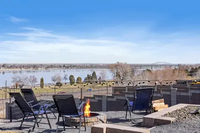 Image de Mid-Term Now Available, Best River View, No Host/Cleaning Fees, Great Discounts.