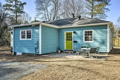 Image de Charming Carrboro Home - Walk to Downtown!