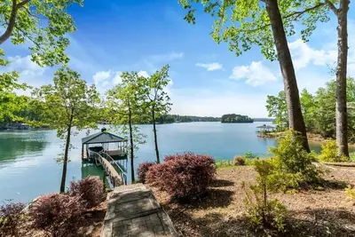 Image de Lake Keowee Ln - Awesome Lake Keowee Views