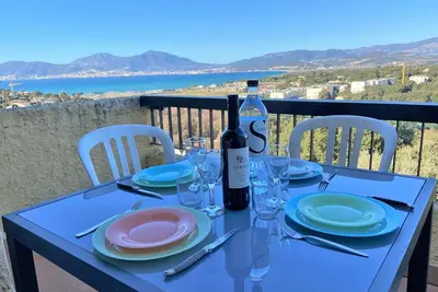 Image de Appartement F2 avec accès piscine à Porticcio