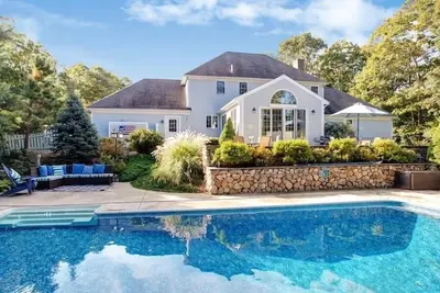 Image de Comfortable Sandwich Home with Pool Rpam014