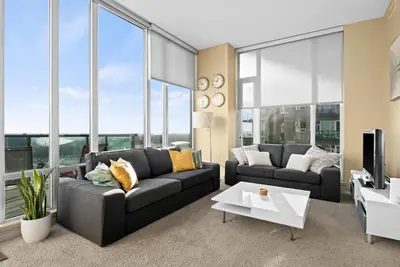 Image de Simply Comfort. Trendy 2Br Apartment Downtown Parking