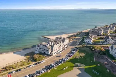 Image de 1 Bedroom Beachfront Falmouth Condo Rpam052