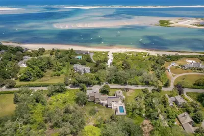 Image de Elevate Your Cape Stay: Chatham Luxury with Pool & Beach Rpam026