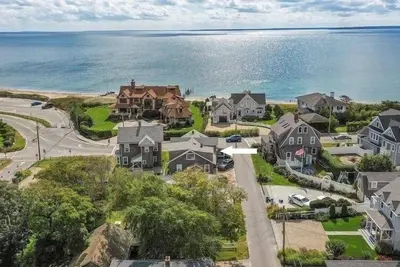 Image de Large Falmouth Heights Home Sleeps Up to 17 Rpam030