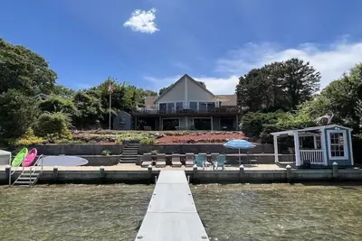 Image de Your Own Personal Tiki-Hut Paradise On John's Pond Rpam033