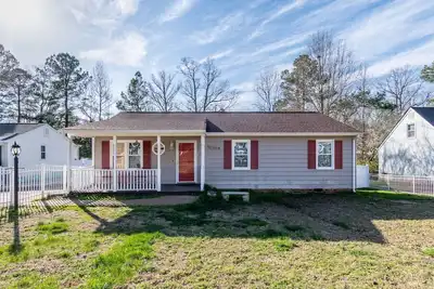 Image de Entire Home - Close to everything.