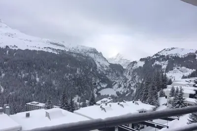 Image de À 100m des pistes de ski, 6ème étage, vue pistes de ski, piscine, sauna, balcon, télévision