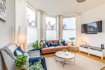 Image de City & Beach in Easy reach 3 double Bedrooms with parking