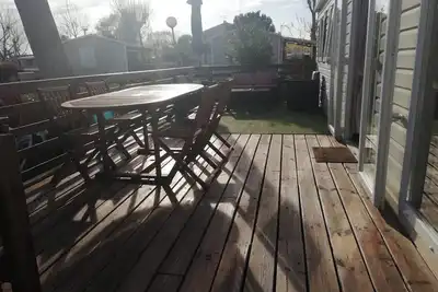Image de Homerez - Bungalow à Vias avec piscine