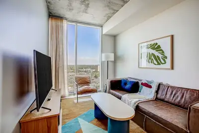 Image de Austin hideaway in the heart of the city with rooftop pool, terrace, and gym