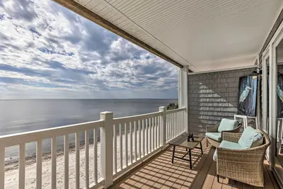 Image de Hike, Golf, & Fish: Oceanfront Gem in Carrabelle!