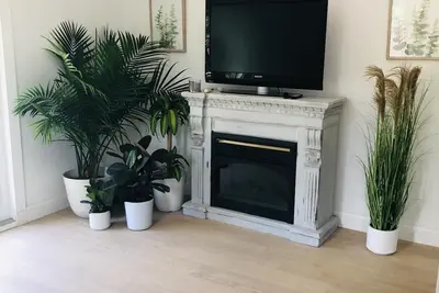 Image de The Cozy Cottage at Cocoa Village-Private Oasis