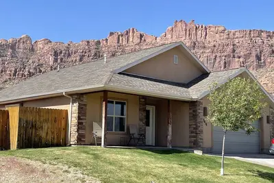 Image de Sunset Moab 3 bedroom 2 bath Vacation Home w seasonal association pool & hot tub