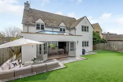 Image de Luxury Detached Cotswold Holiday Home - Honeysuckle House