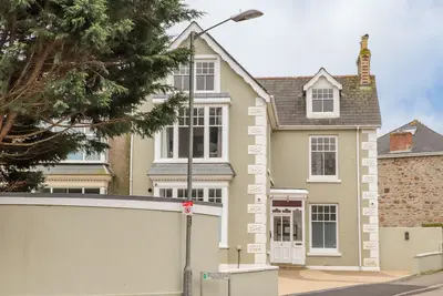 Image de The Snug, romantic, with hot tub in Camborne