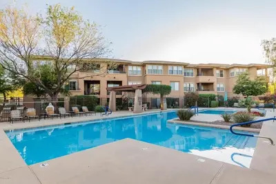 Image de New! ! Top Tier Resort Style Scottsdale Condo