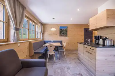 Image de 'Lechnerhof Schöne Aussicht' près de la station de ski avec vue montagne, Wi-Fi, balcon et jardin