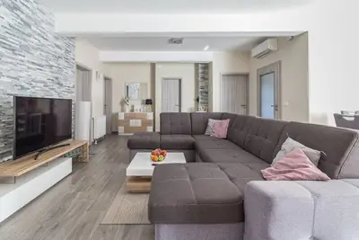 Image de Mulic vacation home with pool, terrace and parking - Mulic