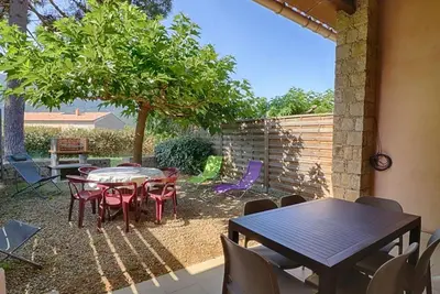 Appartement 3 pièces avec jardin, proche plage, calme absolu, 6 couchages – Calcatoggio