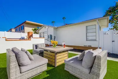 Beachcomber 1 - just 2 blocks from Tourmaline Beach (Ljvrca)
