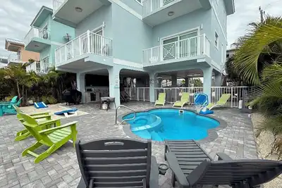 Image de Island Adventure Ii 4 Bedrooms 4. 5 Baths, Pool, Ocean View with Dock & Kayaks
