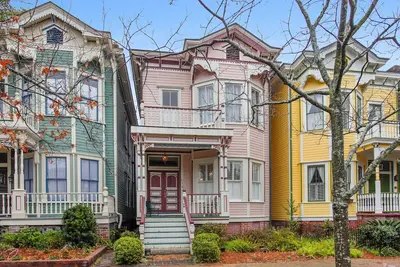 Image de Huntingdon Pink House from Savannah Luxury Rentals