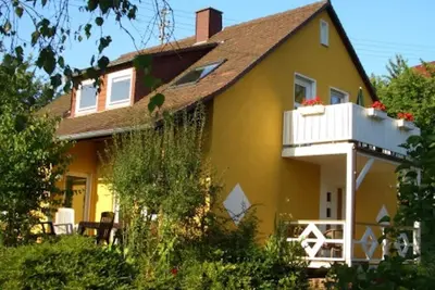 House under the cherry tree, root, 80m from the Lahn
