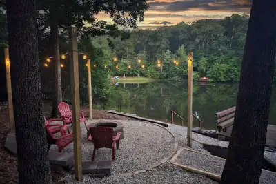 Image de Peaceful chalet - *new* private beach, Wifi, kayaks