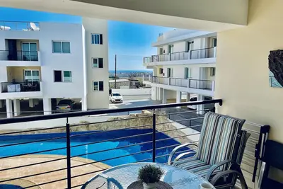 Image de Quiet beachfront apartment in the Chromata Lagoon luxury complex with sea views