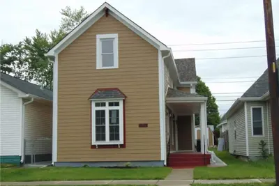 Image de Quaint 2-story house near Fountain Square