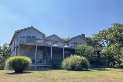 Image de Chappaquiddick Retreat, close to Edgartown Village & Chappy Ferry with WaterView