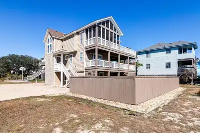Image de 1722 - Starfish Haven, a spacious 6-bed home in Corolla, Nc, private pool, hot tub, game room