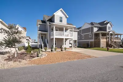 Image de 1759 - Sol Mates, 5-bed home in the heart of Corolla, Nc, pet friendly, private pool