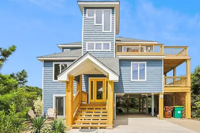 Image de 1881 - The Phyrst, 4-bed, 3. 5-bath home in the beautiful Ocean Sands neighborhood of Corolla, Nc