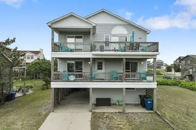 Image de 2514 - The Blue Heron, Tastefully decorated, comfortable home in Northern Duck with pool and hot tub