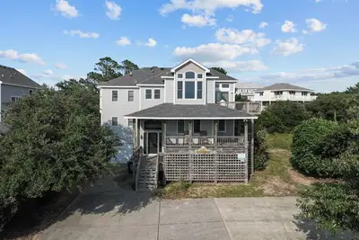Fun Duck vacation home with panoramic sound views and breathtaking sunsets