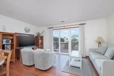 Image de 4205- Schwartz, WiFi, keyless entry, and access to community pool and tennis