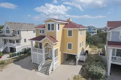 Image de 1776 - Changes in Attitudes, 6-bed 5. 5-bath home in Corolla, private pool, hot tub, sleeps 16