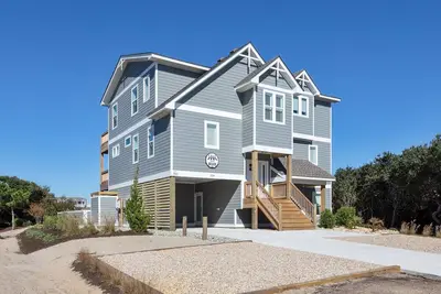 Outer Banks vacation rental with beautiful decor, great amenities, and in a prime location in Duck