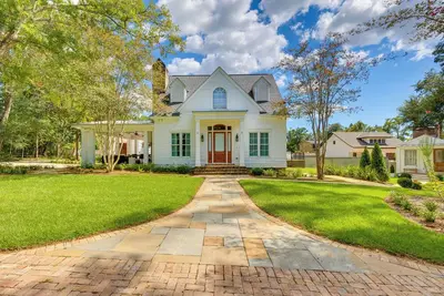 Image de Luxe Fairhope Home w/ Covered Patio: Walk to Bay
